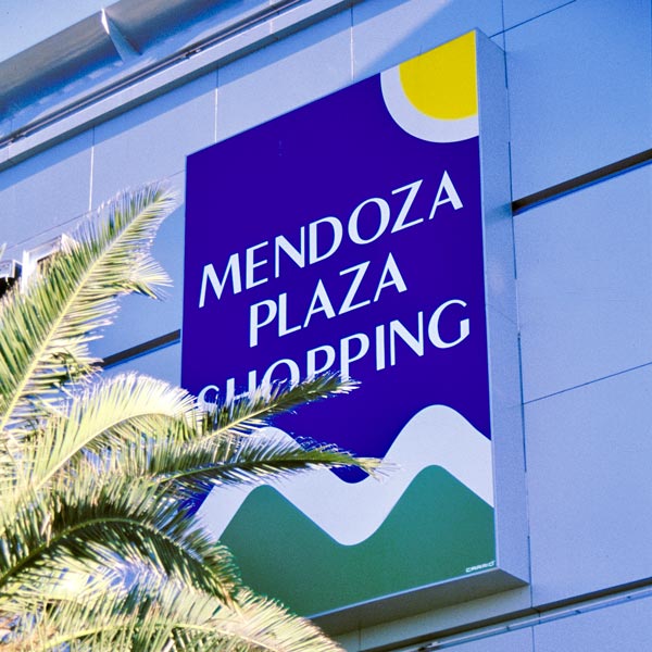 Mendoza Shopping